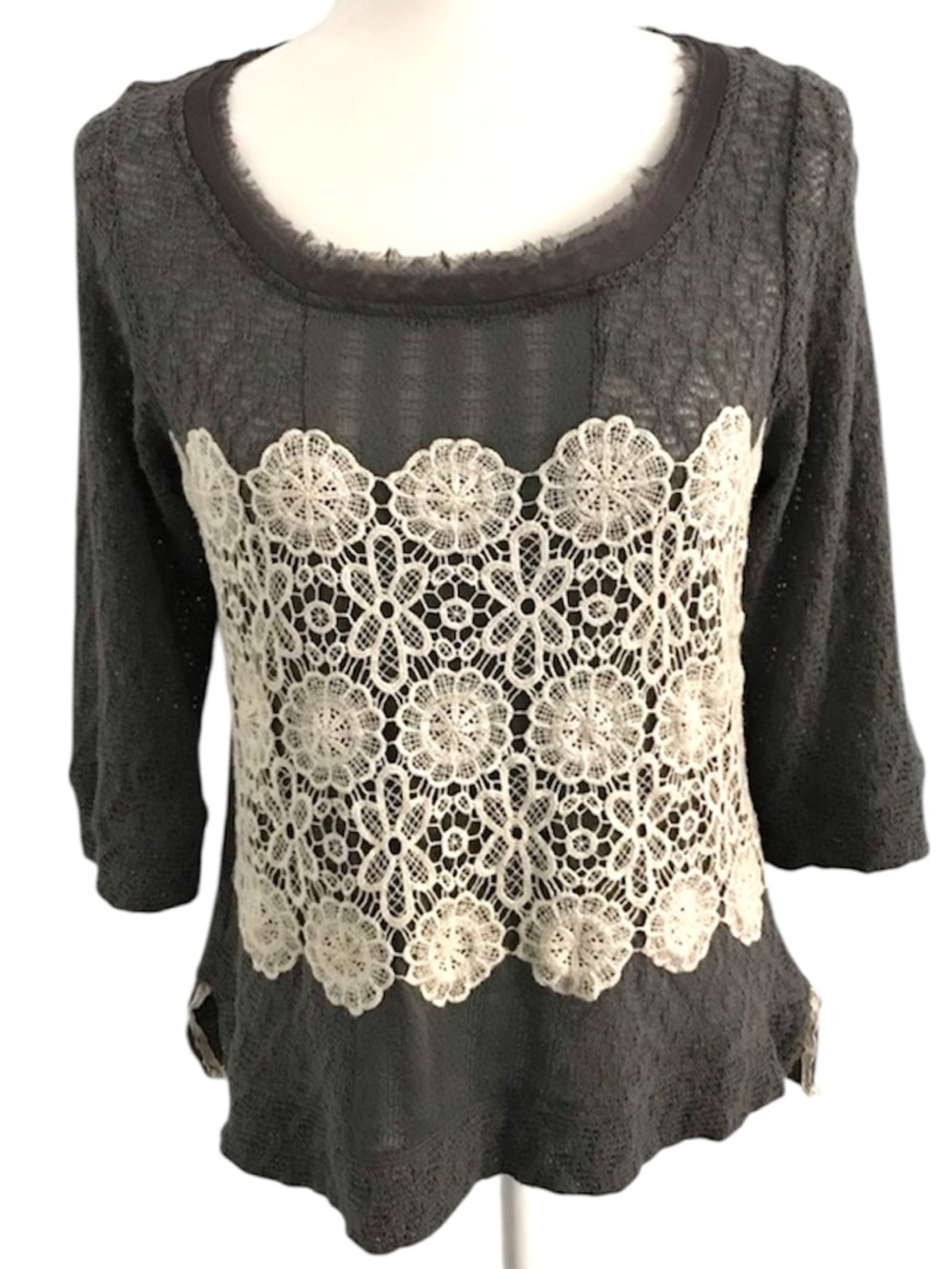 Anthropologie Meadow Rue Gray Lace Crochet Top Women’s Medium Boho Romantic